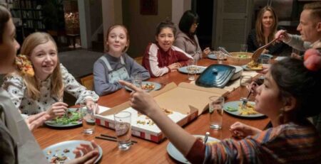 REVIEW: ‘The Baby-Sitters Club’ Opens the Series to a New Generation The Baby-Sitters Club (2020)