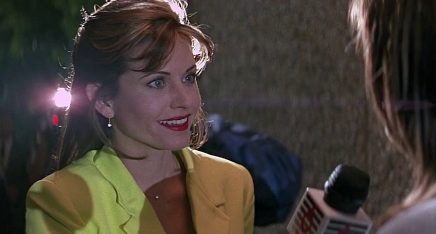 Scream - Gale Weathers in her yellow suit