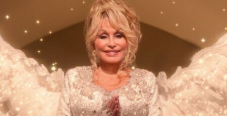 Dolly Partons Christmas on the Square But Why Tho