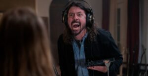 REVIEW: ‘Studio 666′ is a Rockin’ Good Time Studio 666 - But Why Tho