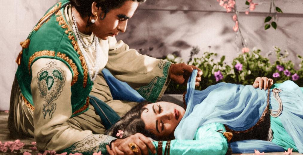 Mughal-E-Azam - Bollywood Romance Movies 