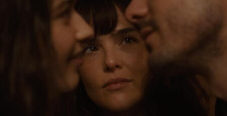 SXSW: ‘The Threesome’ Is Surprisingly Thought-Provoking Zoey Deutch stars in The Threesome