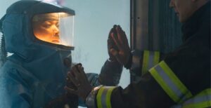 Angela Bassett and Peter Krause in 9-1-1 Season 8 Episode 15