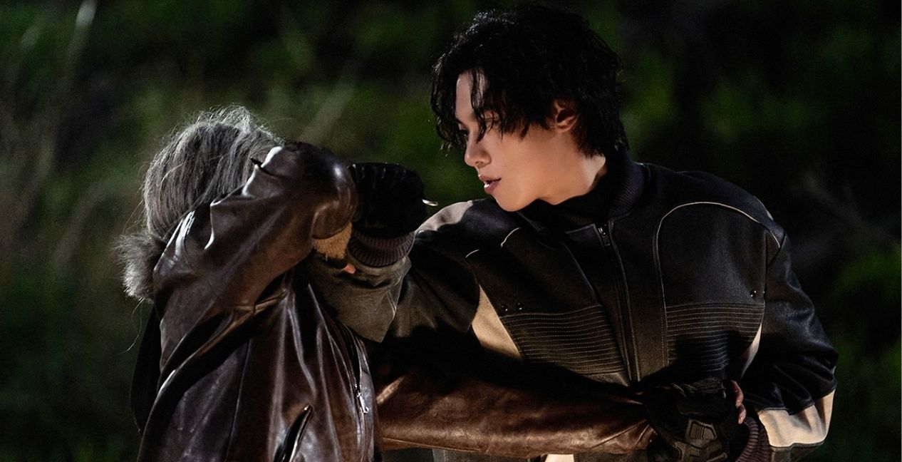 Lee Hye-young and Kim Sung-cheol in The Old Woman With The Knife