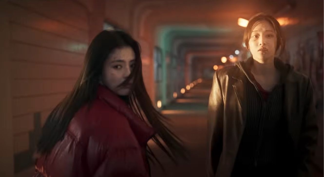 Han So-hee and Jeon Jong-seo in Project Y