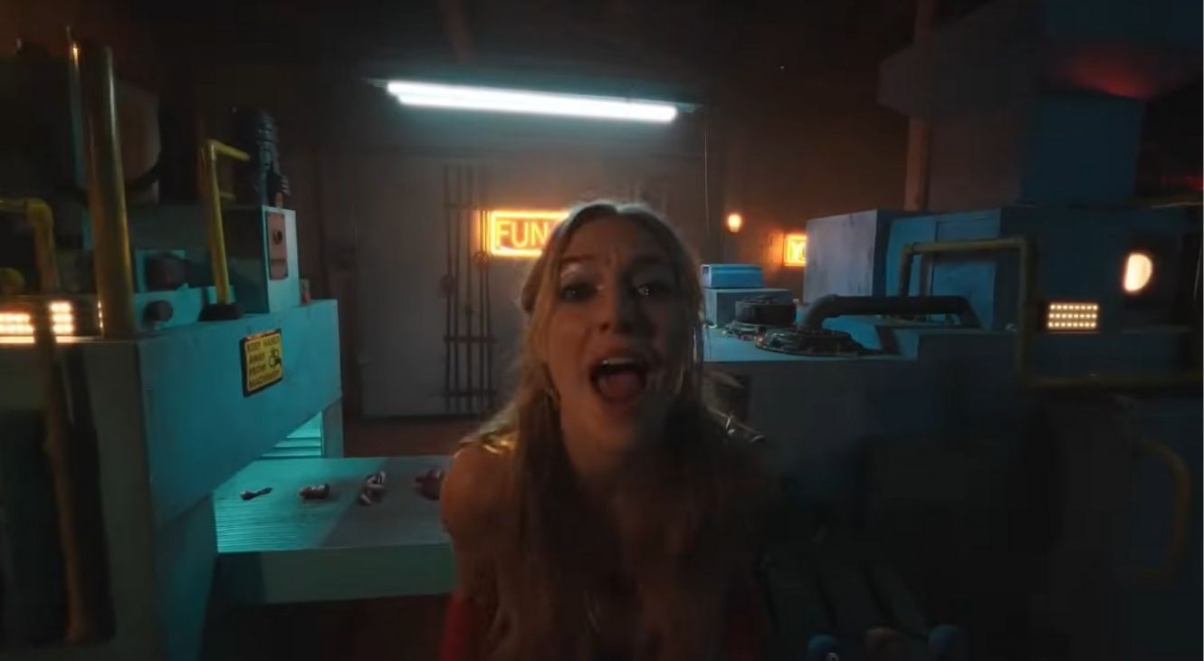 Fun Size in V/H/S/Halloween