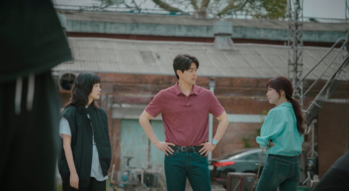 A scene from You and Everything Else