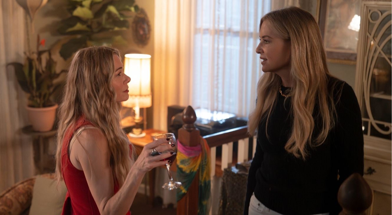 LeAnn Rimes and Jessica Capshaw in 9-1-1 Nashville Episode 2