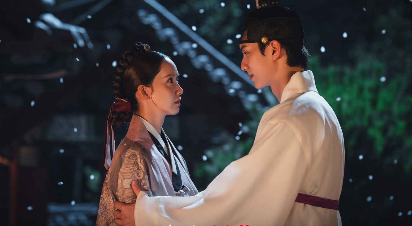 Lim Yoon-a and Lee Chae-min in Bon Appétit Your Majesty