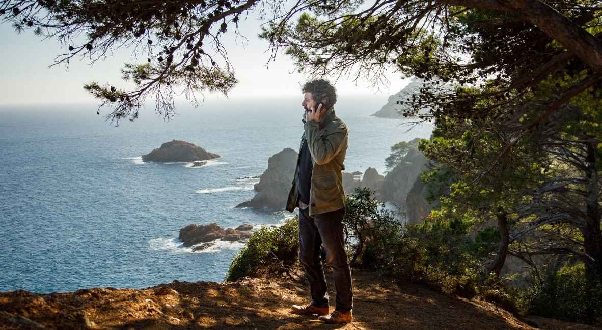 Netflix Announces Gritty New Spanish Thriller 'City of Shadows' 2 City of Shadows promo images from Netflix