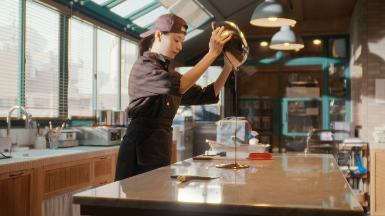 Han Hyo-joo in Romantics Anonymous