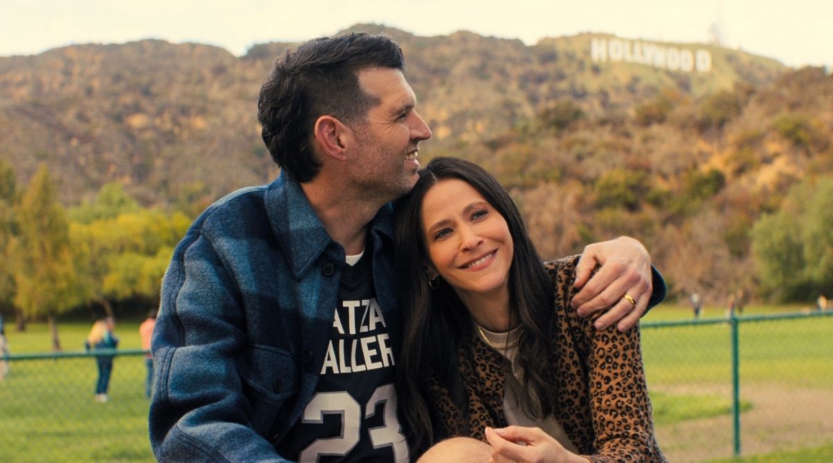 Sasha and Esther in Nobody Wants This Season 2