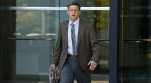 Tim Robinson in The Chair Company Episode 2