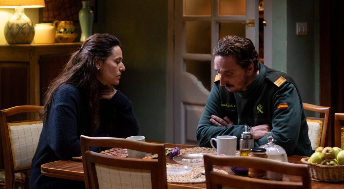 Javier Castillo’s Miniseries Adaptation, 'The Crystal Cuckoo' Gets A November Release Date 3 The Crystal Cuckoo promotional still from Netflix