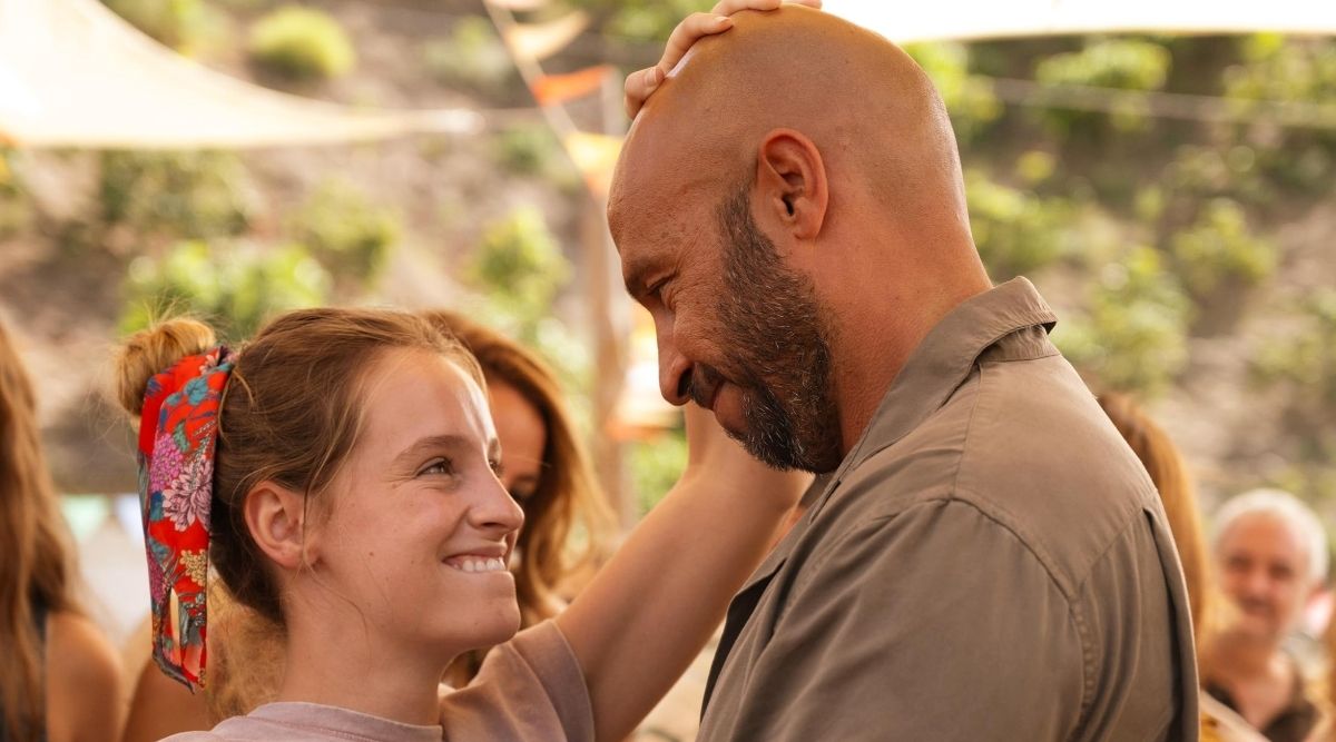 REVIEW: 'Mango (2025)' Is Semi-Sweet With Fits And Stars 1 Alex and Paula in Mango (2025)