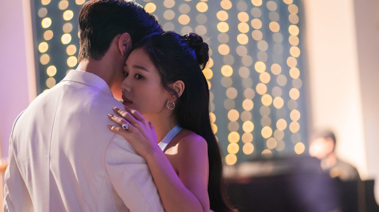 Dynamite Kiss promotional image from Netflix