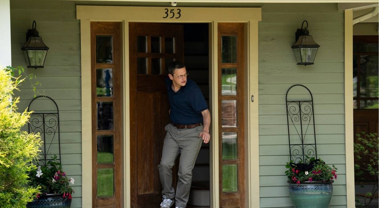 Tim Robinson in The Chair Company Episode 6