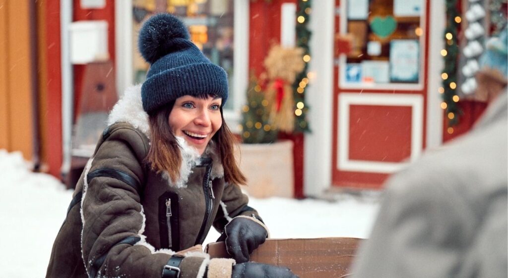 Ida Elise Broch in Home for Christmas Season 3