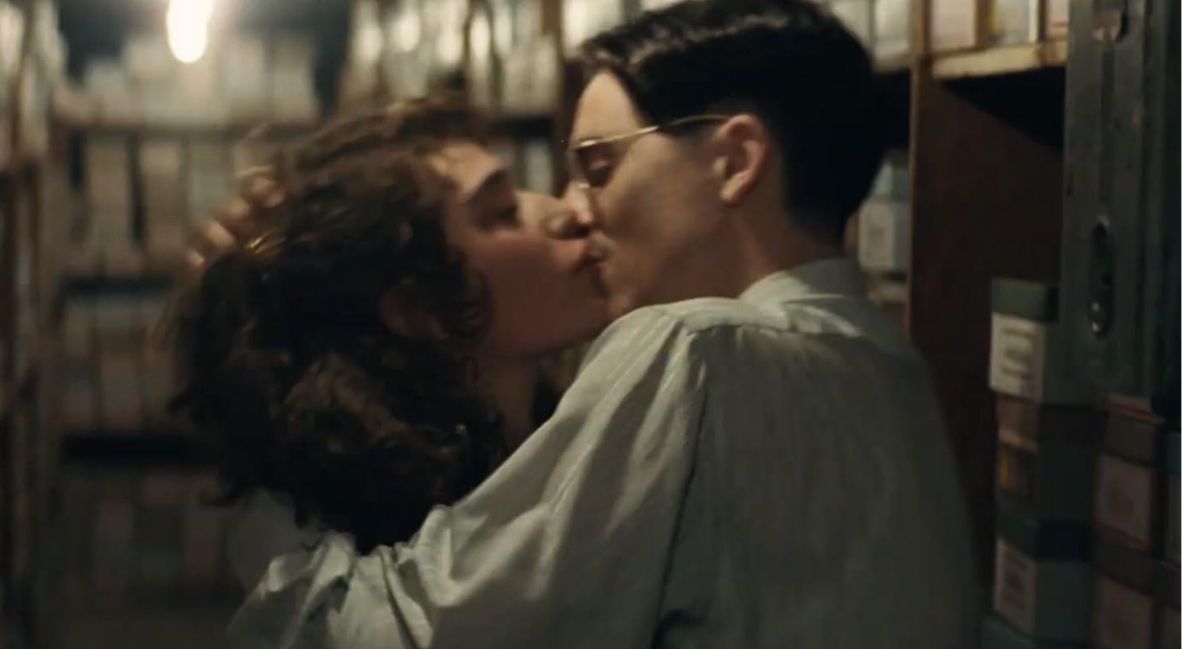 Timothee Chalamet and Odessa A'zion in Marty Supreme