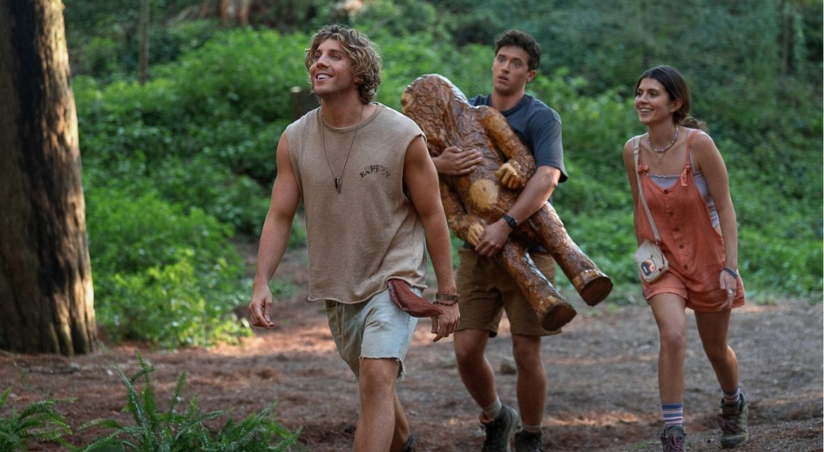 Lucas Gage in People We Meet on Vacation