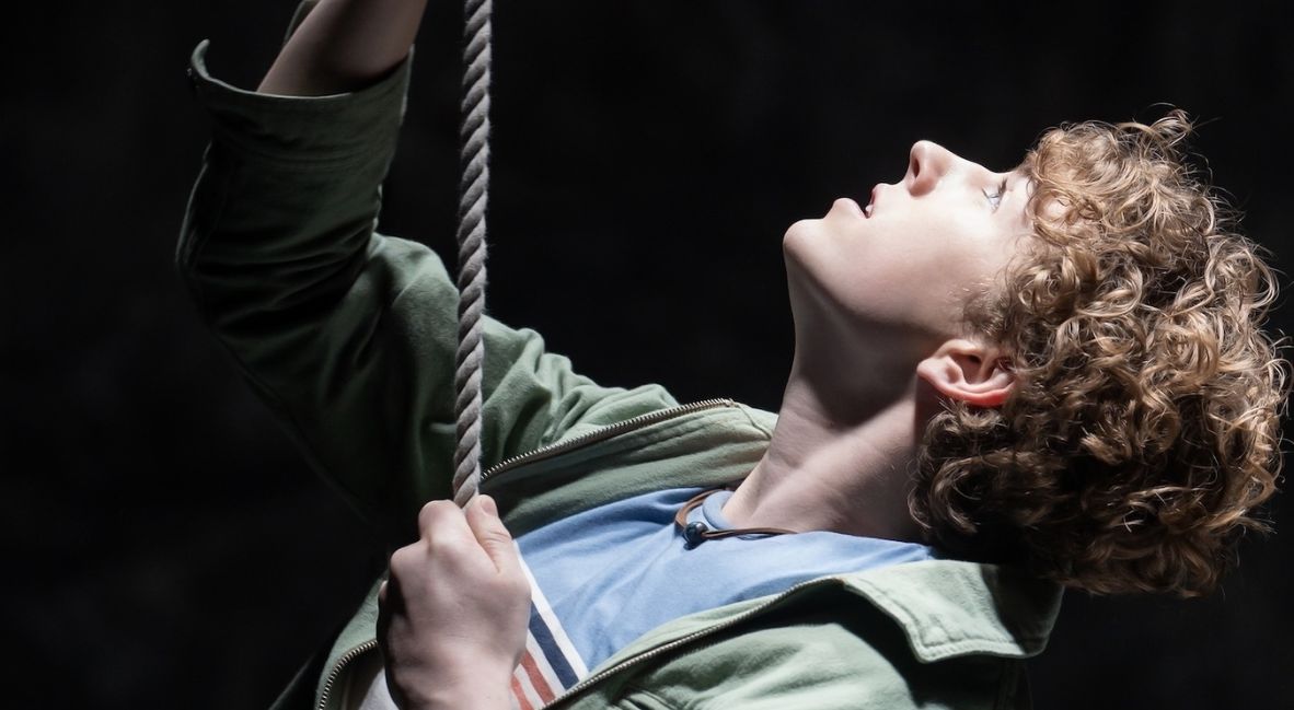 REVIEW: 'Percy Jackson and the Olympians' Season 2 Episode 6 - "Nobody Gets the Fleece" 2 Percy in Percy Jackson Season 2 Episode 6