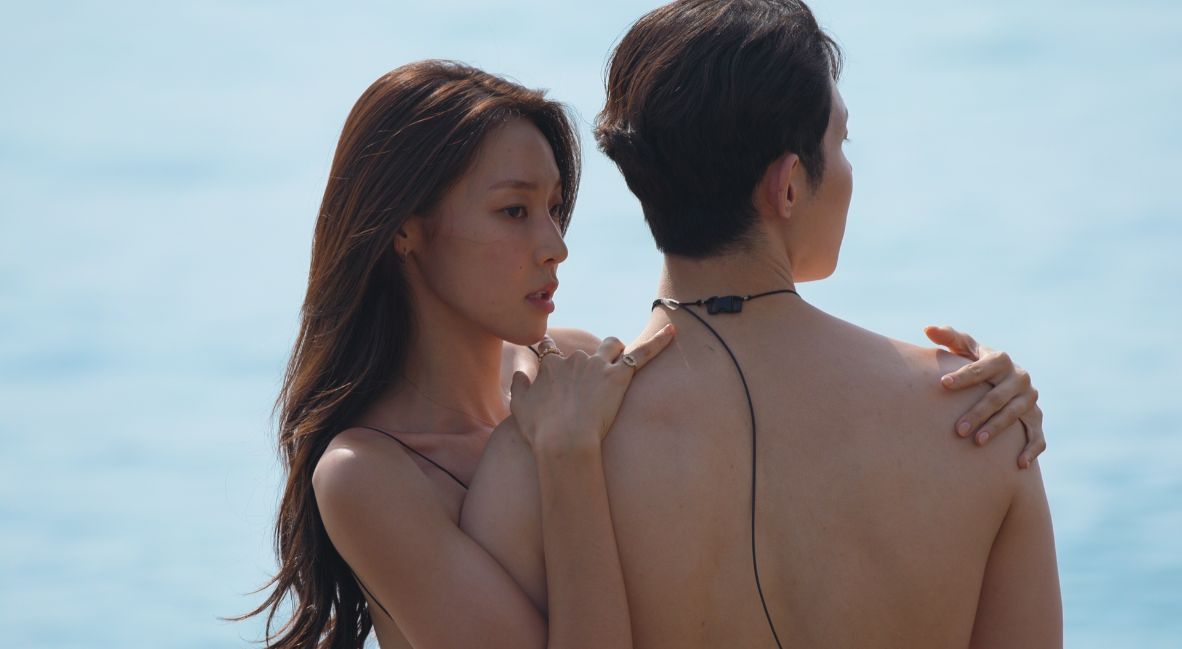 REVIEW: 'Single's Inferno' Season 5 Is Off to An Energized Start 2 Choi Mina-sue and Woo Sung-min take part in the photoshoot competition