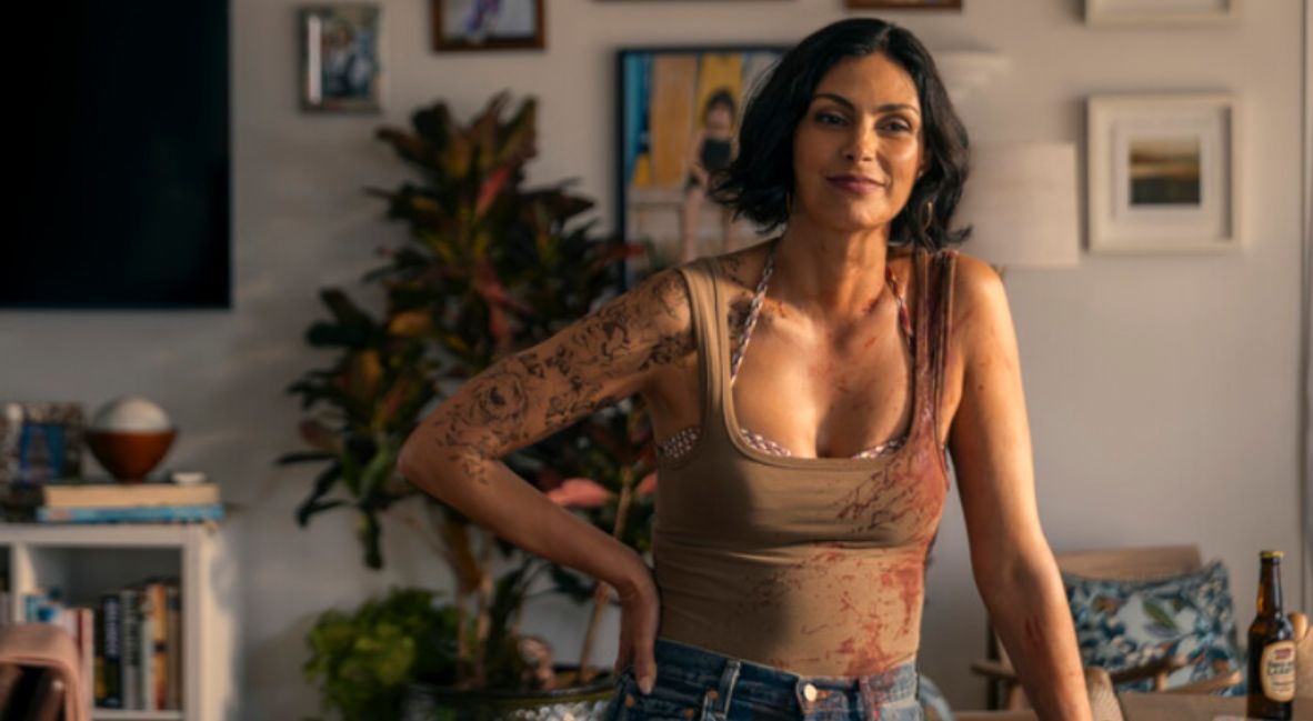 Valentina arrives to help James and Johnny 