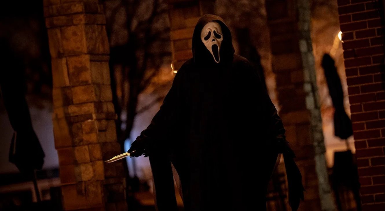 REVIEW: 'Scream 7' Is A Lackluster Franchise Dead End 2 Ghostface in Scream 7