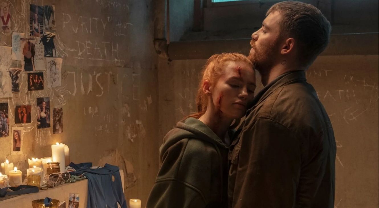 Madelaine Petsch in The Strangers Chapter 3