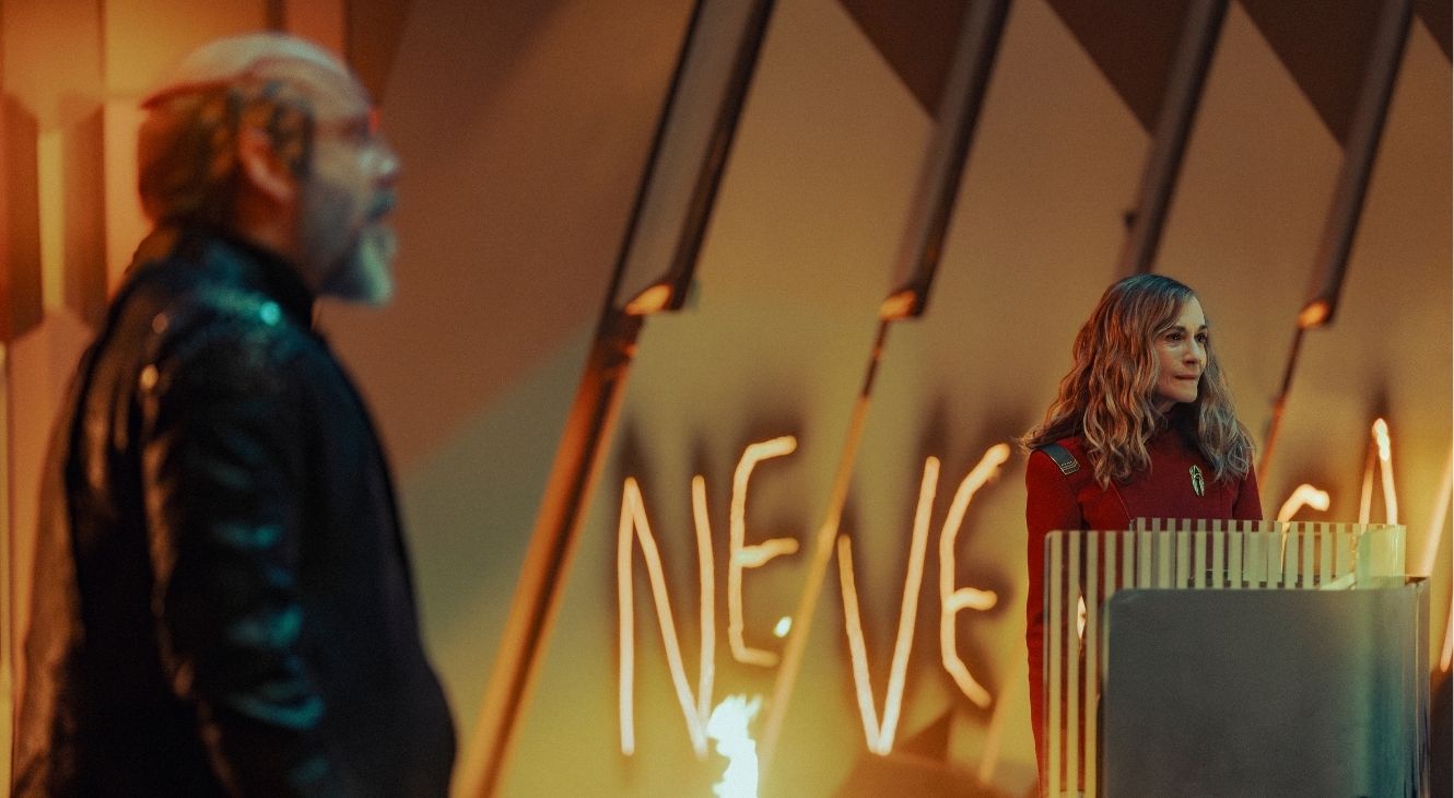 Paul Giamatti and Holly Hunt in Starfleet Academy Episode 10