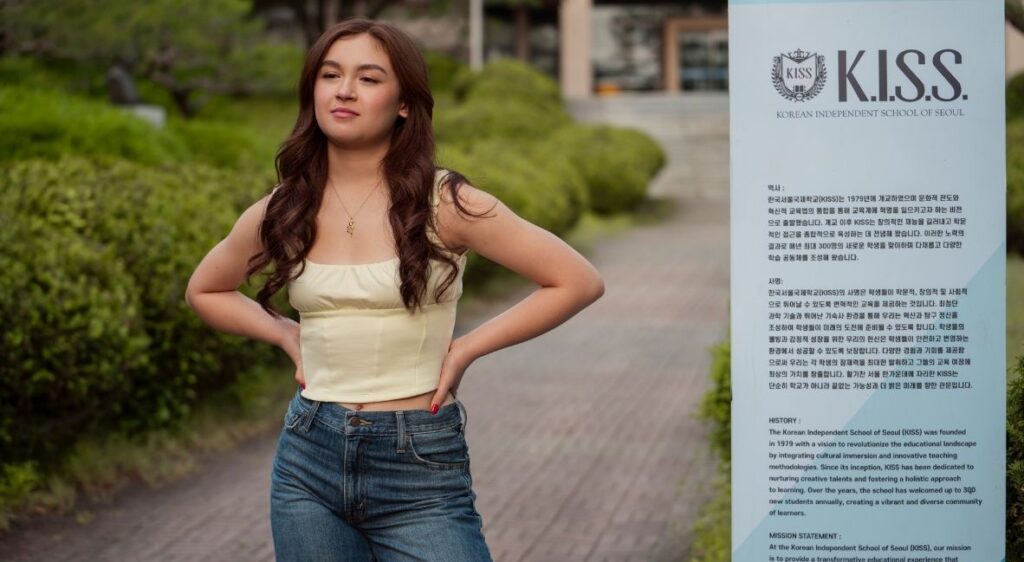 Anna Cathcart in XO Kitty Season 3