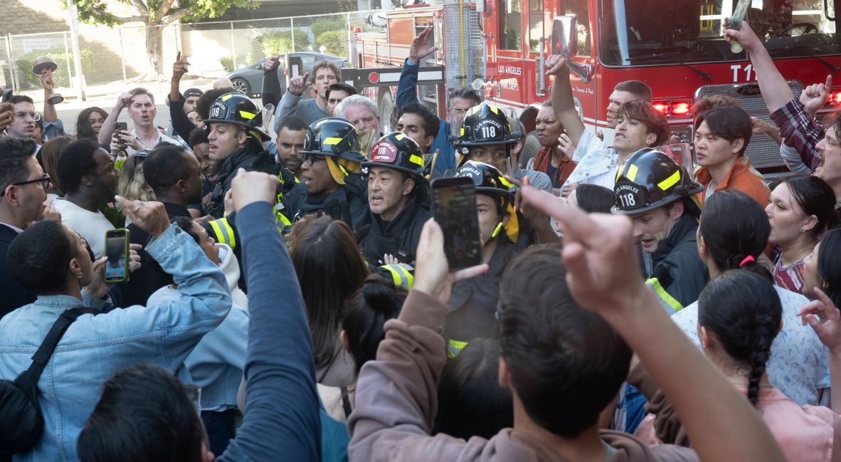 The 118 team is surrounded