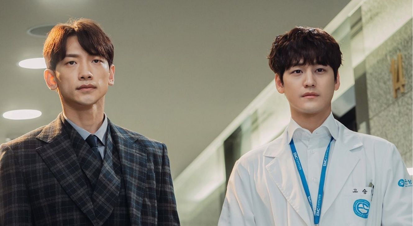 Jung Ji-hoon and Kim Bum in Ghost Doctor