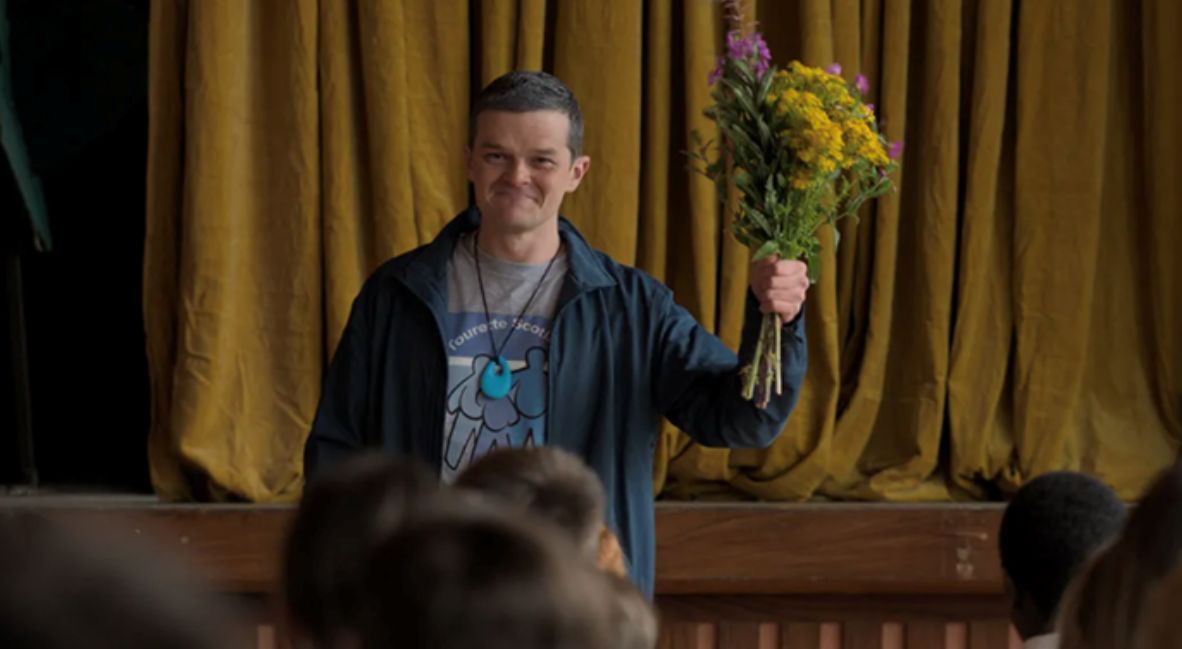 A scene from I Swear with Robert Aramayo as John Davidson