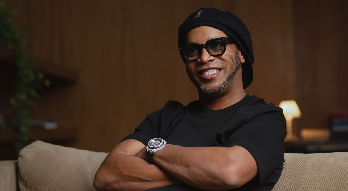 Ronaldinho being interviewed