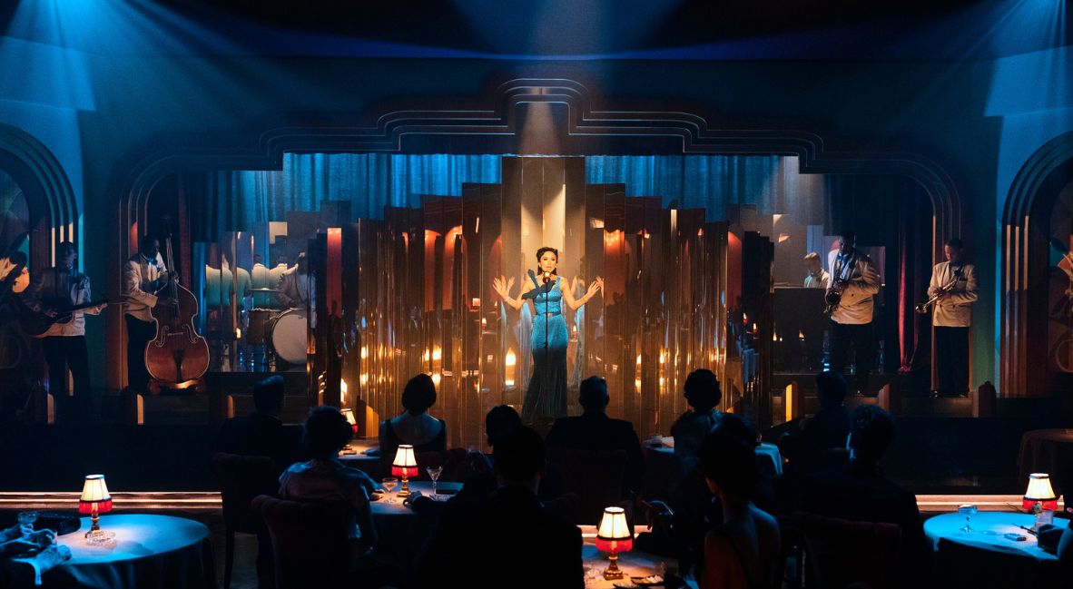 Cat Hardy performing 