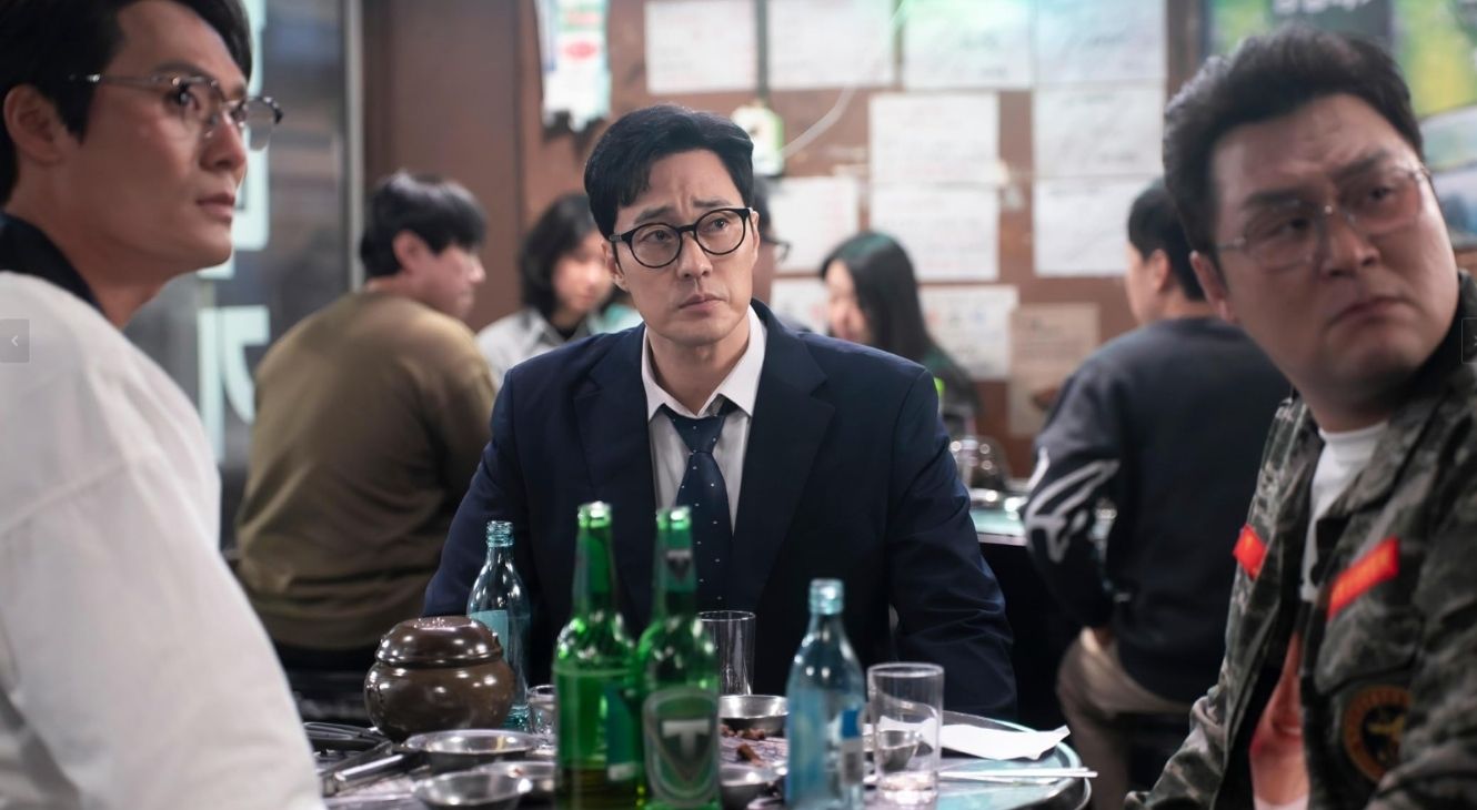 REVIEW: 'Agent Kim Reactivated' Is Looking Like The Action Series Of The Summer 1 Choi Dae-hoon, So Ji-sub, and Yoon Keung-ho in Agent Kim Reactivated