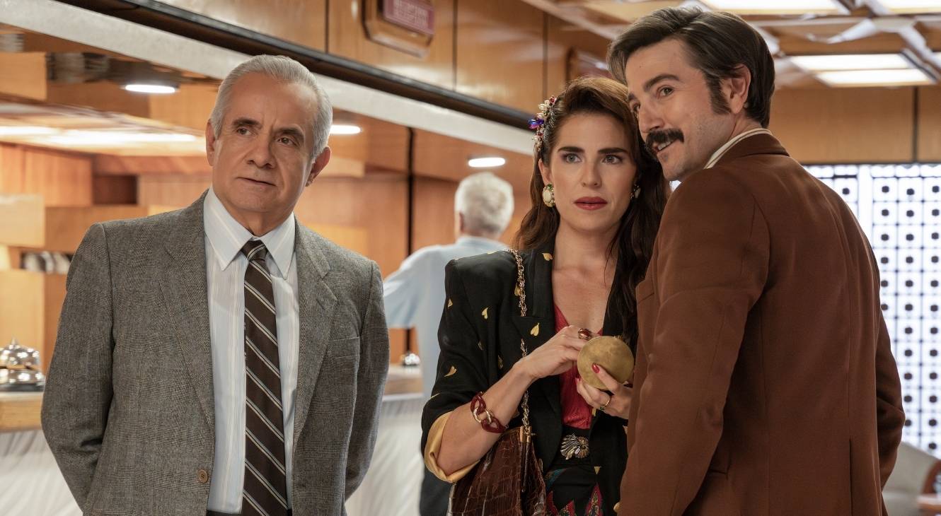 Karla Souza and Diego Luna in Mexico 86