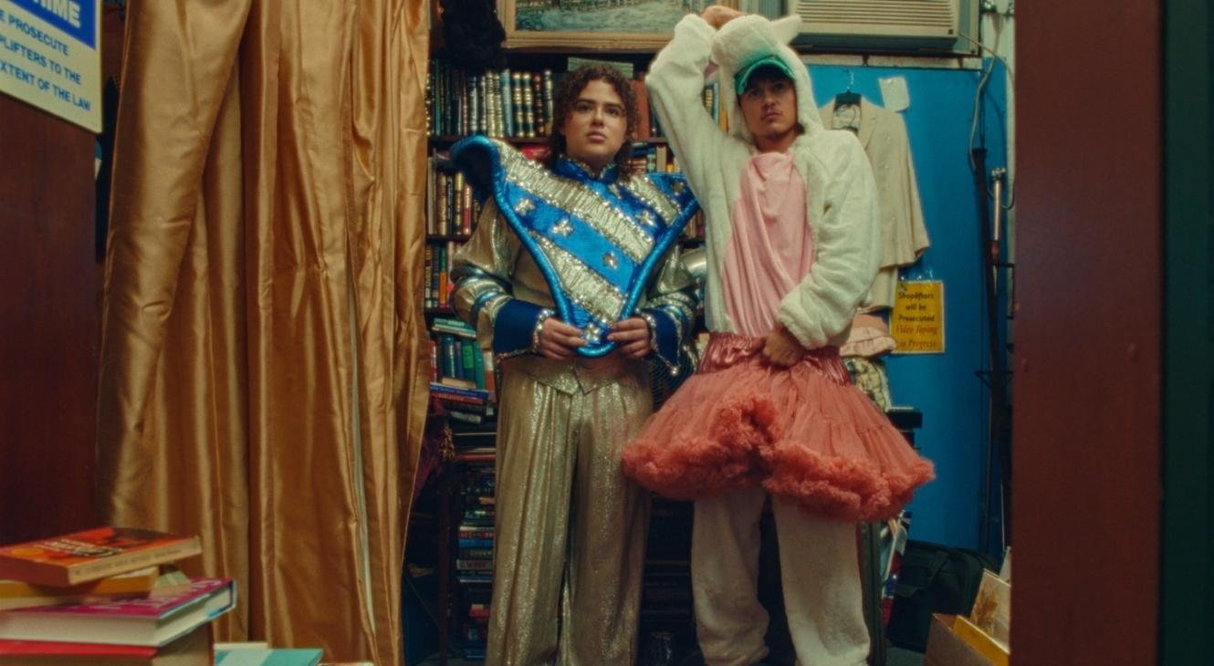 Misha Osherovich and Nico Carney in She's The He