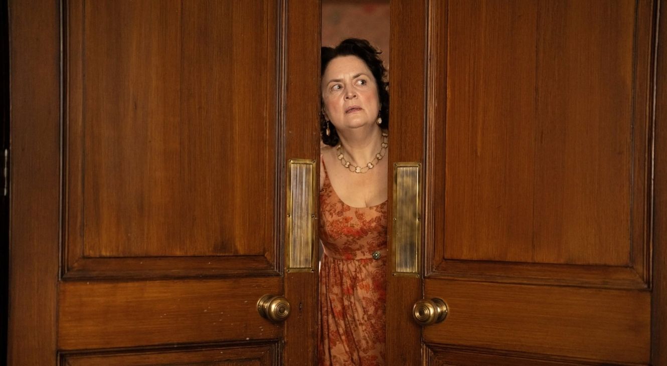 Ruth Jones in The Other Bennet Sister Episode 10