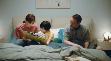 Otone, Kakeru-2, and Kensuke read The Little Prince