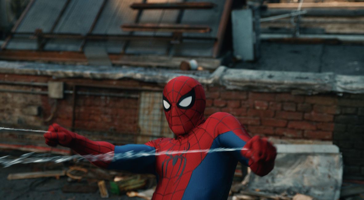 Spider-Men using his organic webs