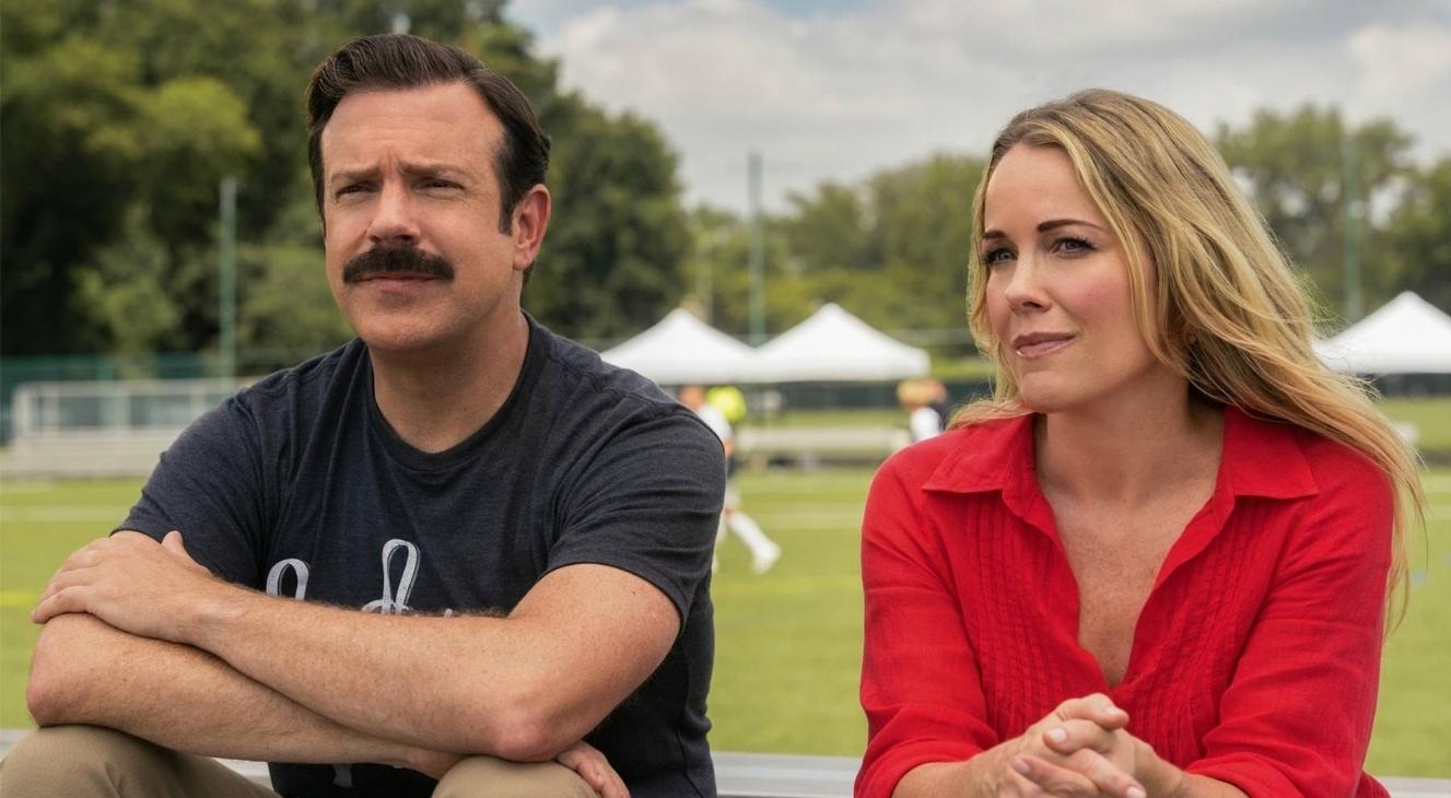 REVIEW: 'Ted Lasso' Season 4 Episode 1 - "Home" 4 Jason Sudeikis in Ted Lasso Season 4