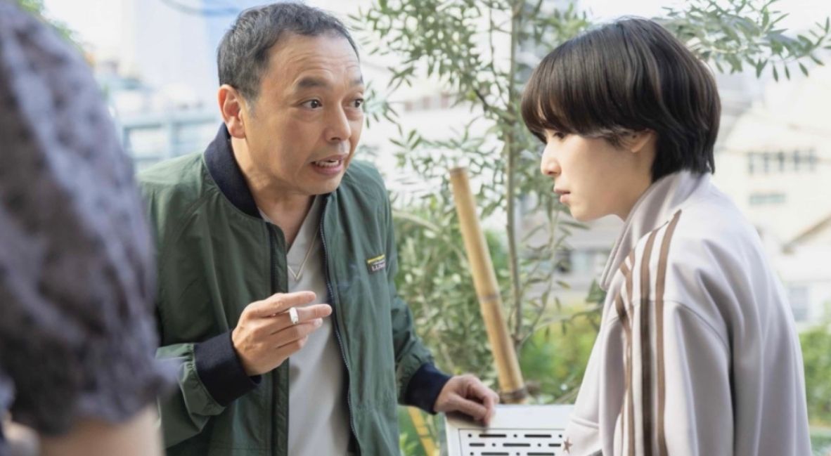Numata with another doctor in Plastic Beauty
