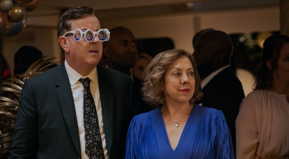 Jeremy Swift and Mary Roscoe in Ted Lasso Season 4 Episode 6