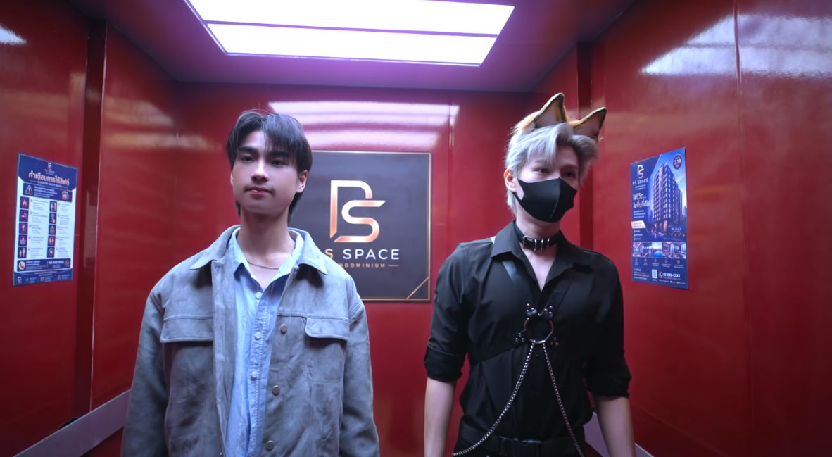 Newyear Nawaphat Thannamongkhonsawat and Milk Natchanon Supravorawong in The Crow Club Episode 1