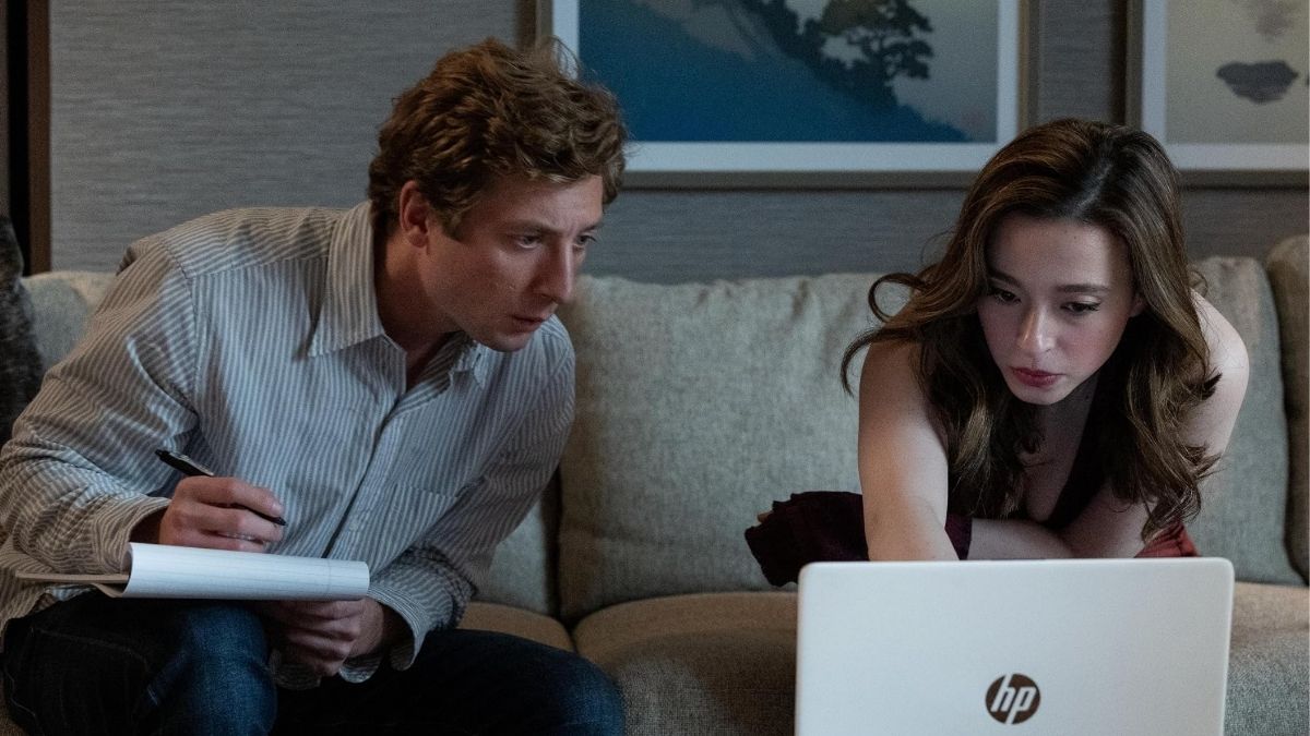Jeremy Allen White and Mikey Madison in The Social Reckoning