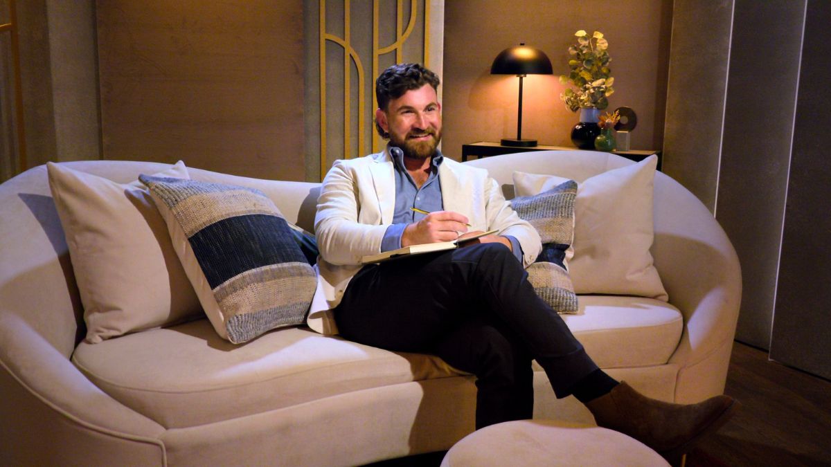 Blake on a date in Love is Blind Season 11